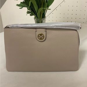 FOSSIL Womens  Sofia Wristlet ~ Gray